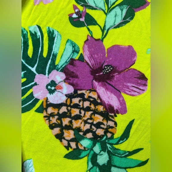 Girl’s H&M Yellow Floral Romper - Picture 3 of 4